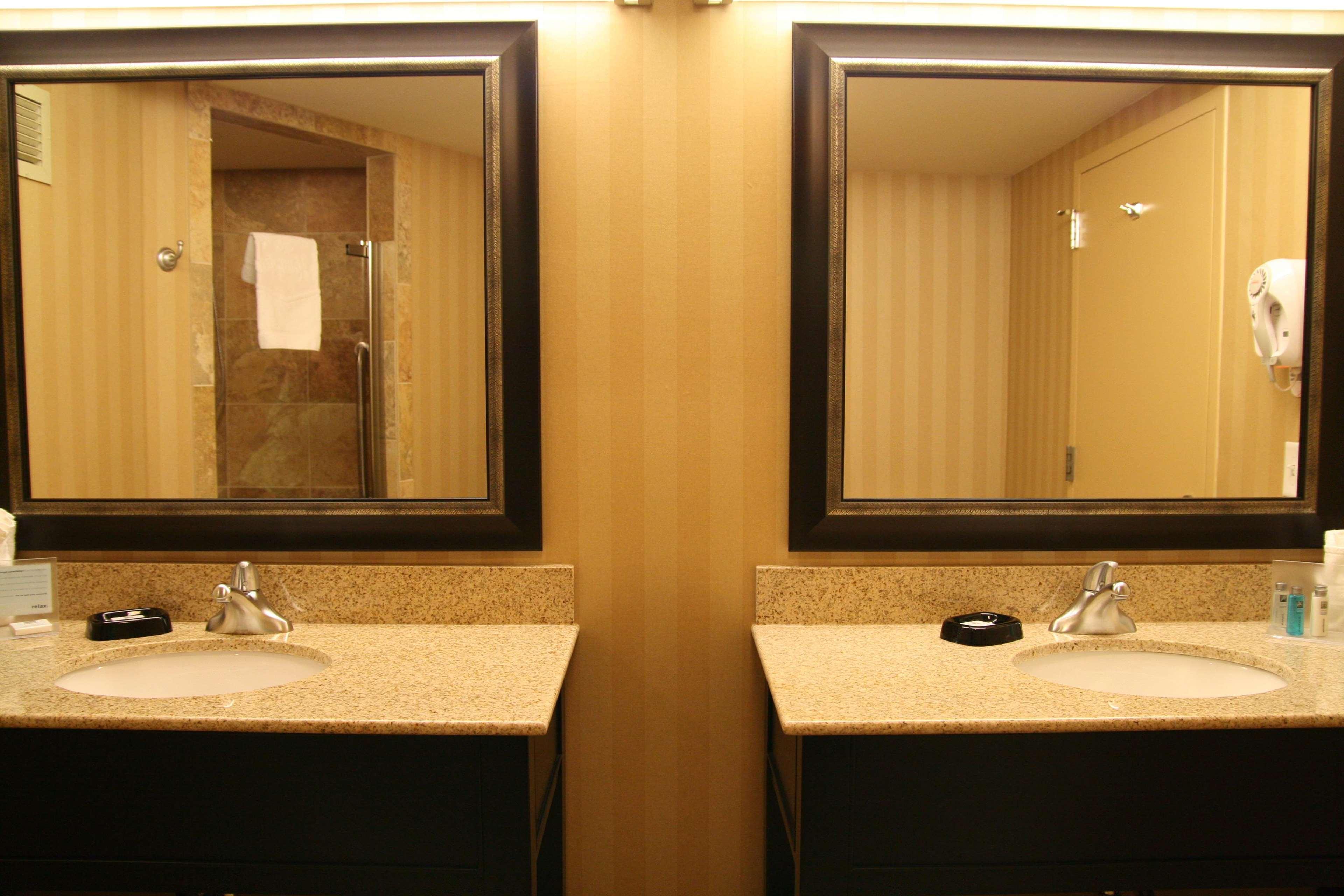 Hampton Inn Pensacola-Airport Oda fotoğraf